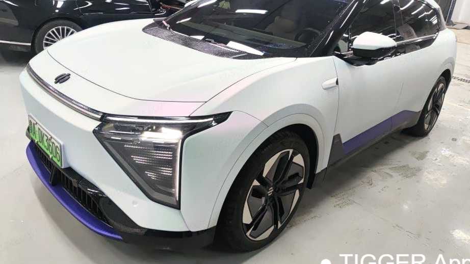 HiPhi Y 2023 560km Elite Edition