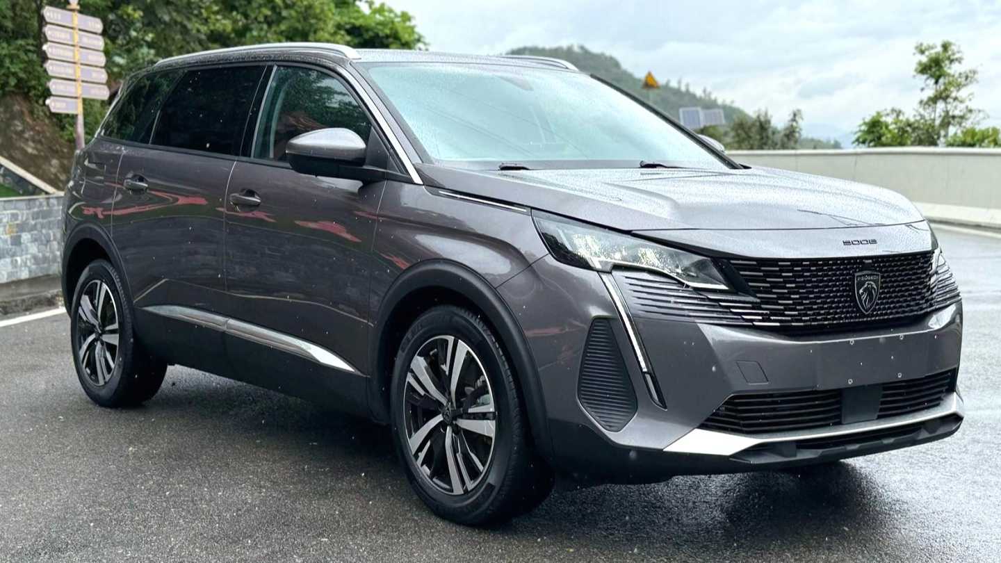 PEUGEOT 5008 2023 400THP True Love Edition 5-seater