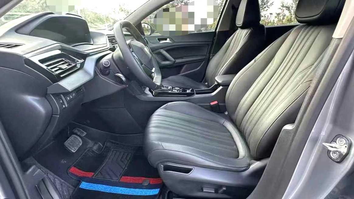PEUGEOT 408 2024 360THP 龘龘 Pull up version