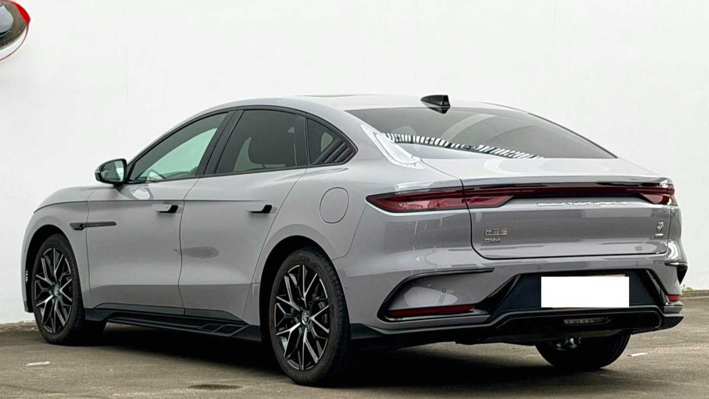 BYD HAN 2025 DM-i 125KM LiDAR Intelligent Driving Type