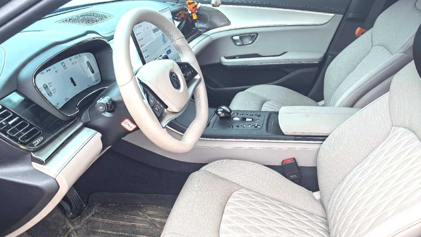 BYD HAN 2025 EV Intelligent Driving Edition 605KM Prestige Edition