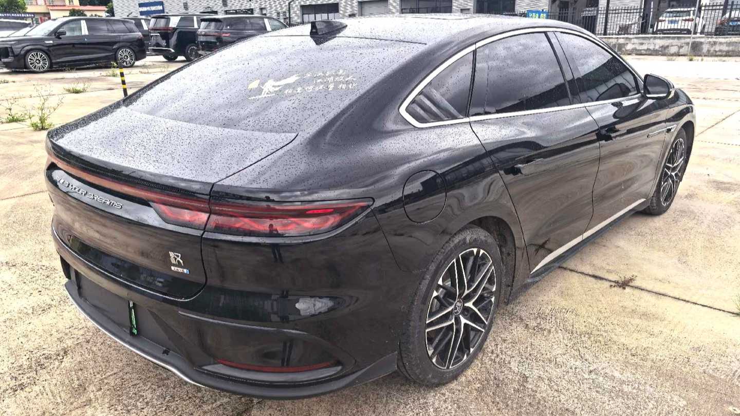 BYD HAN 2025 EV Intelligent Driving Edition 605KM Prestige Edition