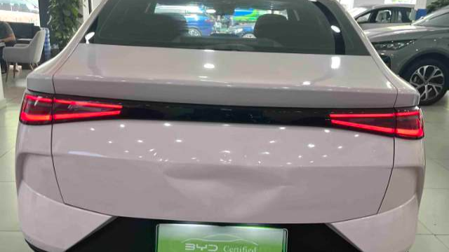 BYD e7 2025 520 Intelligent Travel Edition