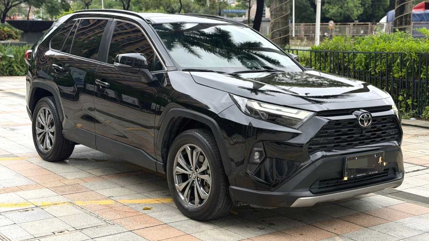Toyota RAV4 2023 2.0L CVT 2WD Fashion PLUS Edition