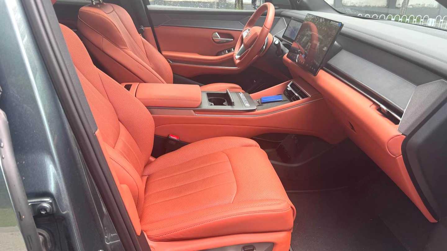 BYD TANG L 2025 DM 175KM Drone Player Edition