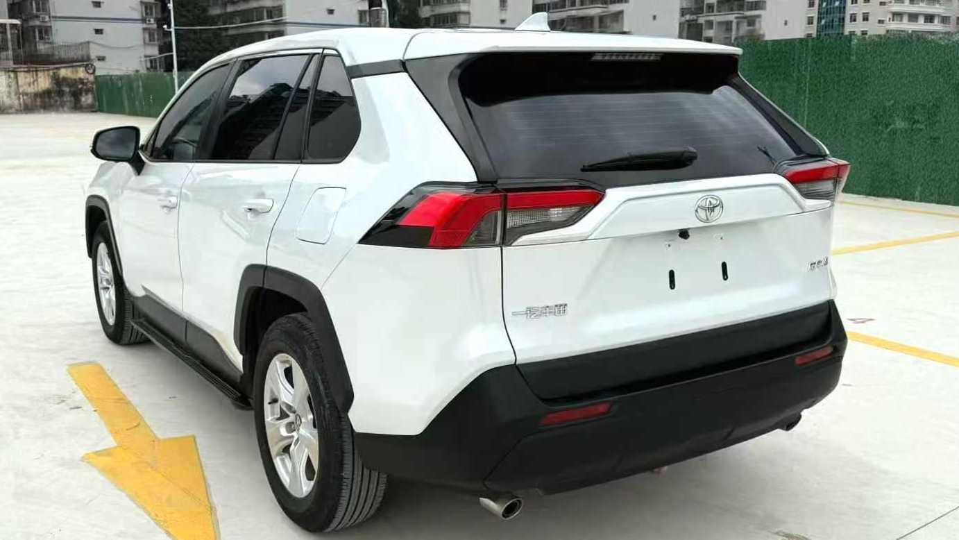 Toyota RAV4 2023 2.0L CVT two wheel drive urban version