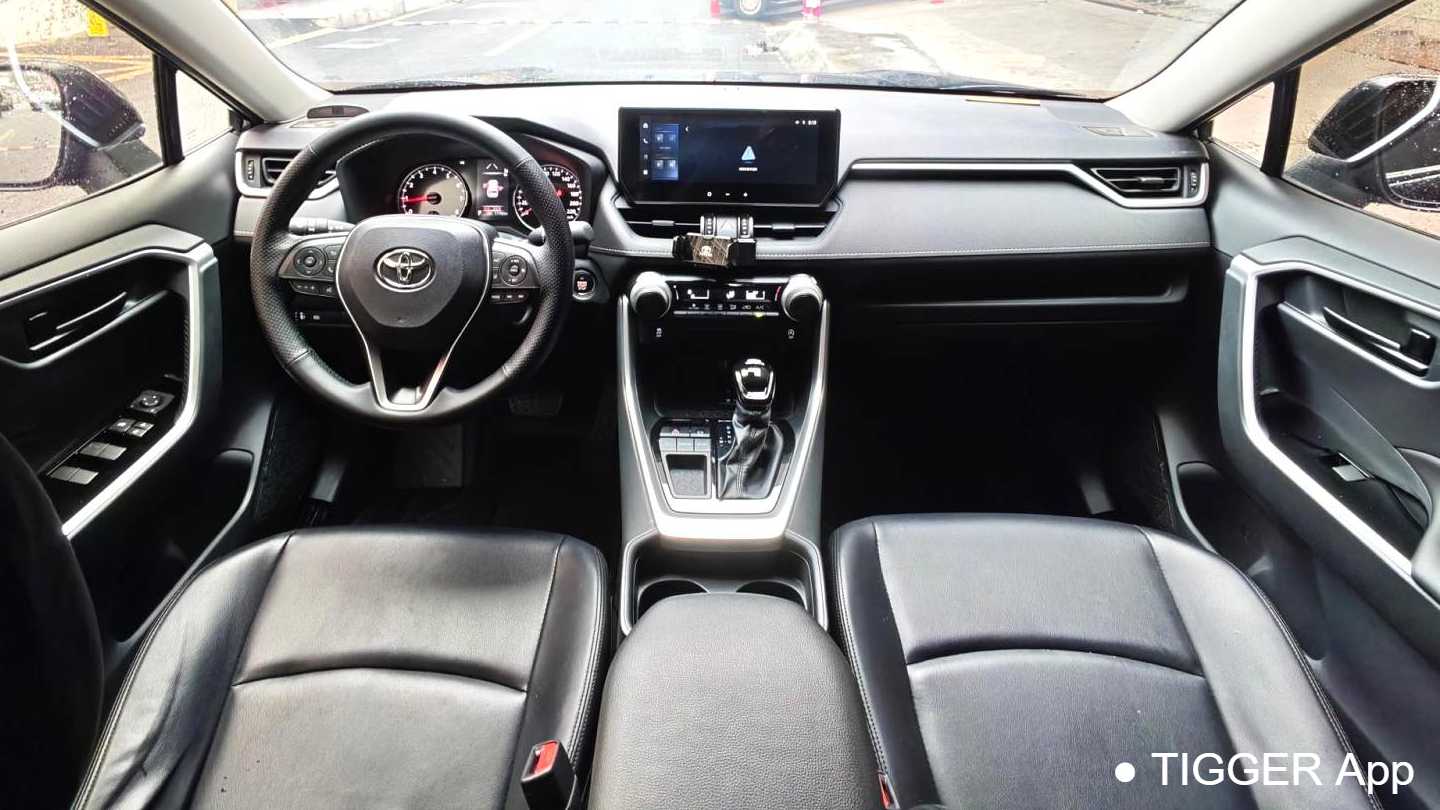 Toyota RAV4 2024 2.0L CVT two wheel drive urban version
