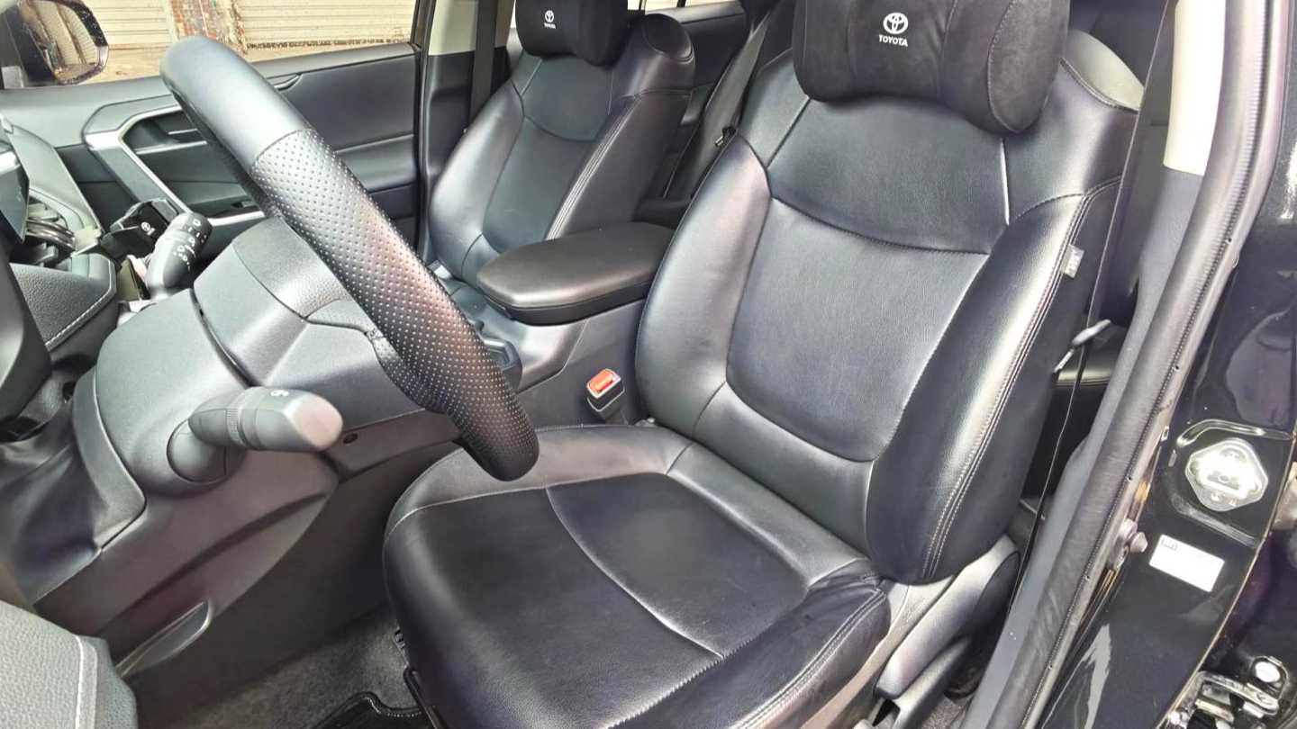 Toyota RAV4 2024 2.0L CVT two wheel drive urban version