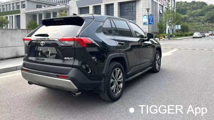Toyota RAV4 2023 2.0L CVT 2WD Fashion Edition