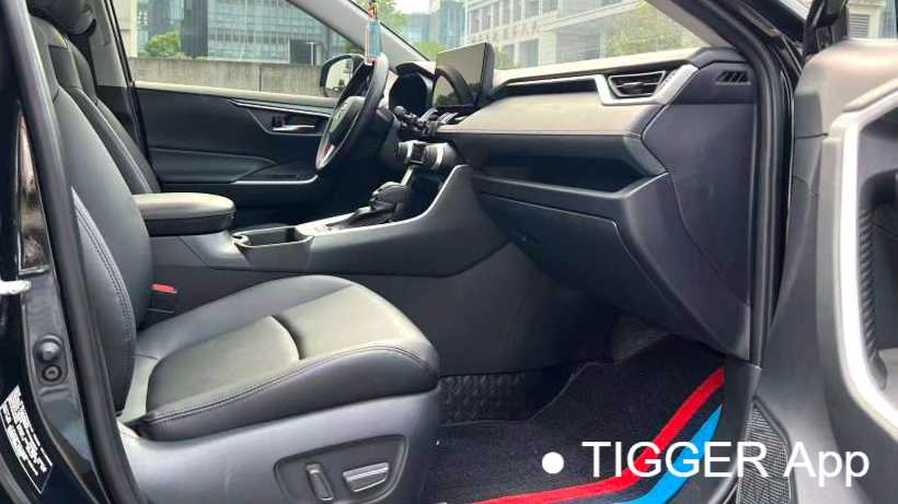Toyota RAV4 2023 2.0L CVT 2WD Fashion Edition