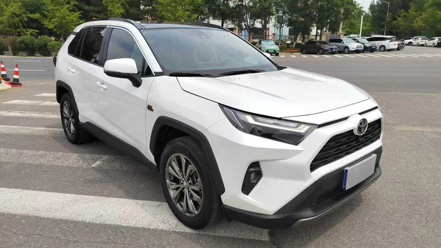 Toyota RAV4 2023 2.0L CVT 2WD 20th Anniversary Platinum Edition