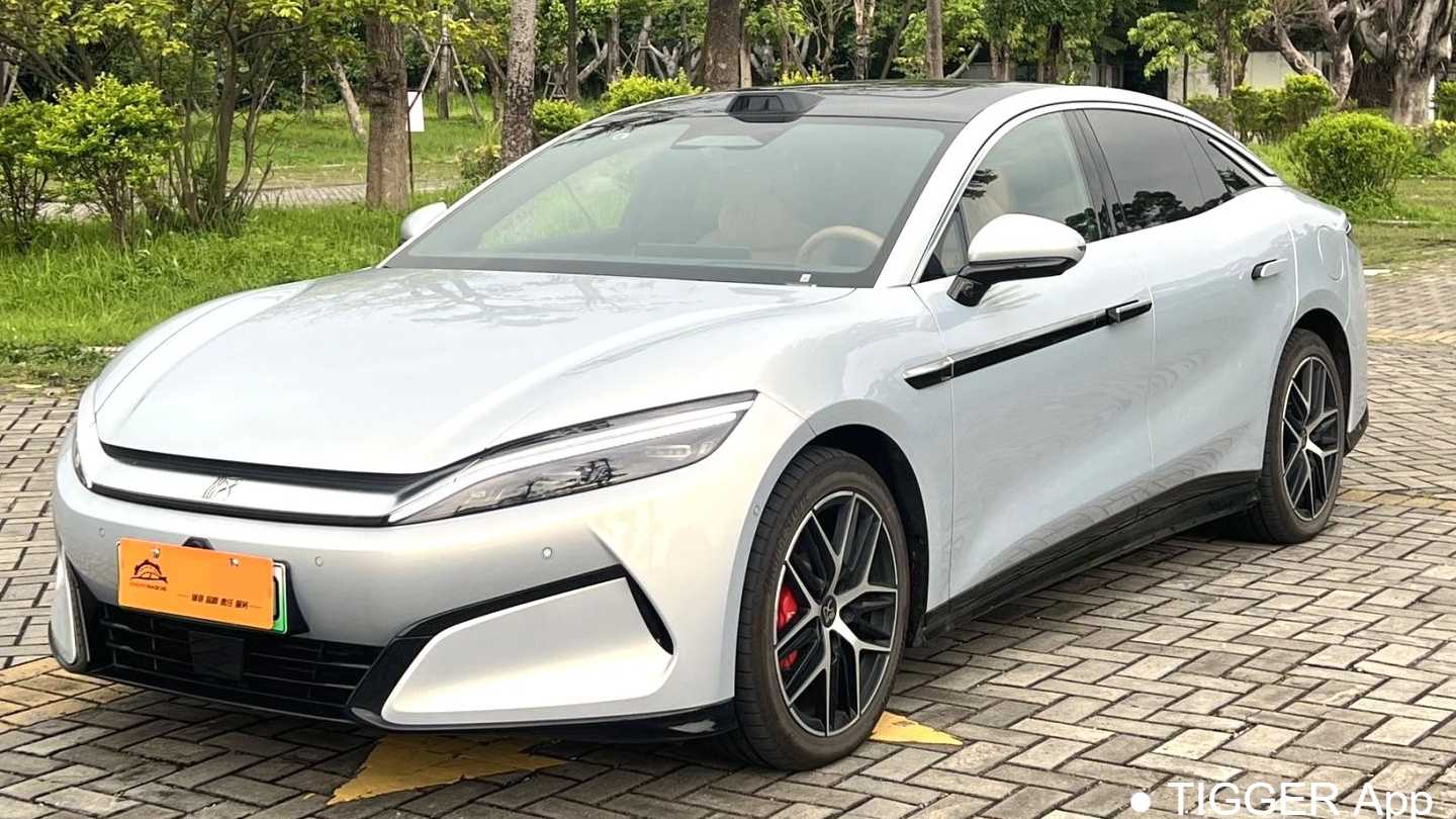 BYD HAN L 2025 EV four-wheel drive LiDAR flagship model