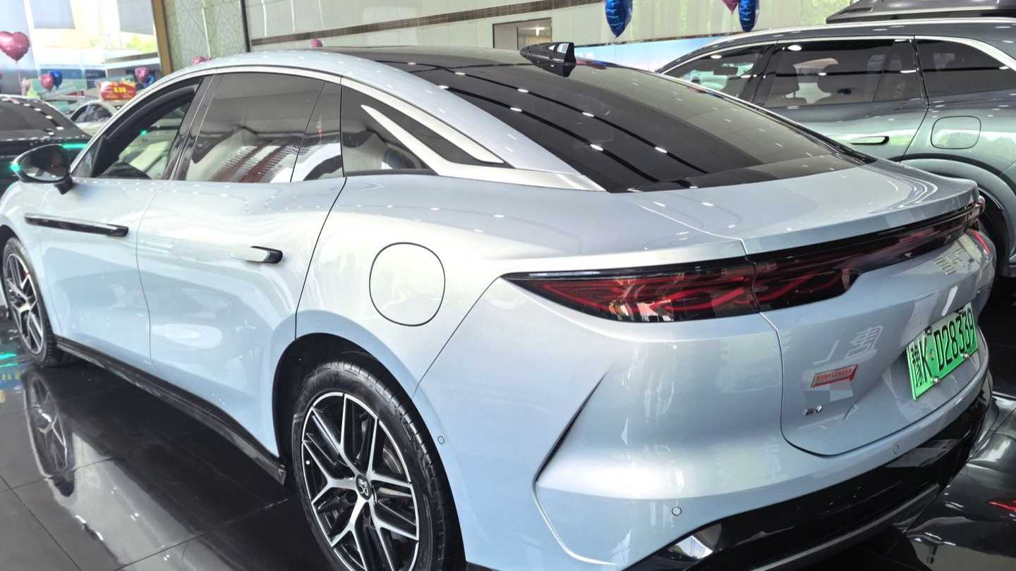 BYD HAN L 2025 EV four-wheel drive LiDAR flagship model