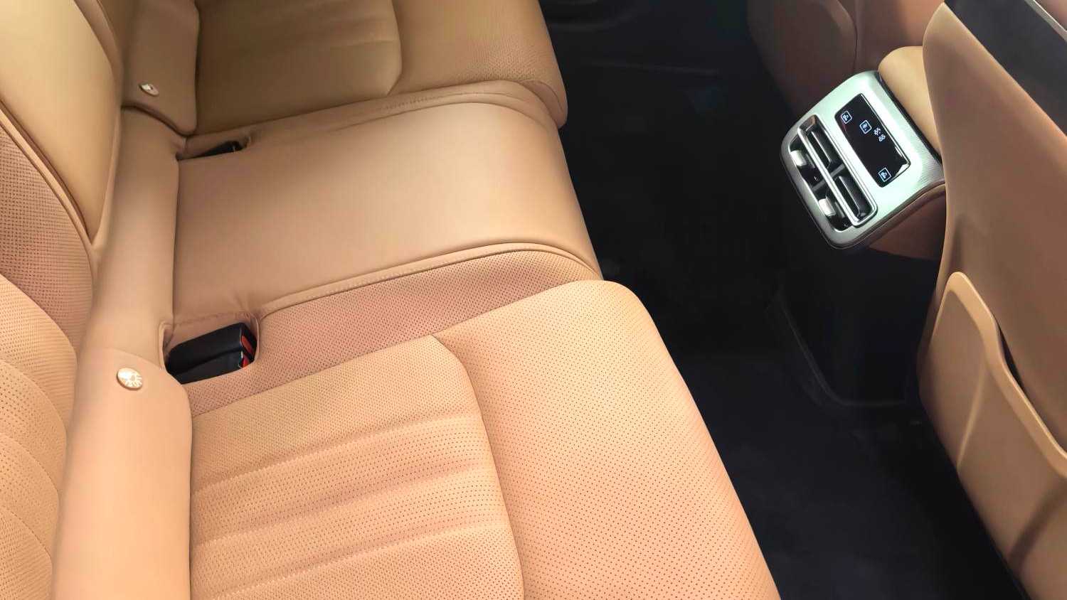 BYD HAN L 2025 EV four-wheel drive LiDAR flagship model