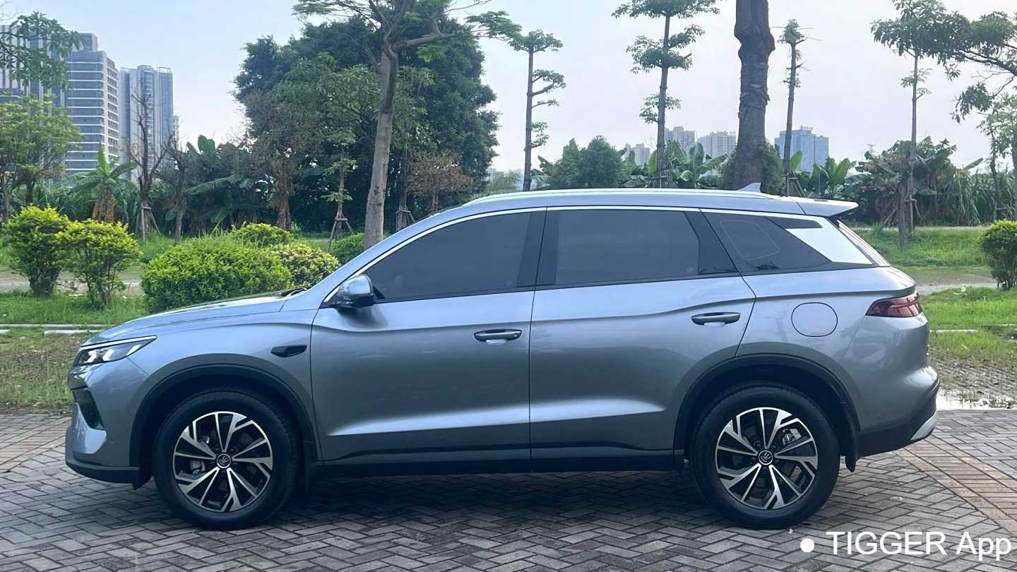 BYD SONG Pro 2025 the second generation ADAS‌ DM-i 75KM Leading Type