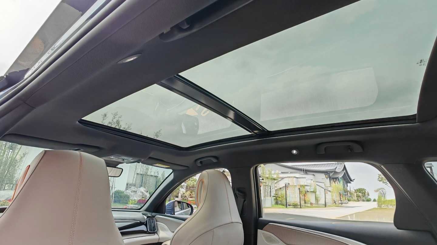 BYD SONG Pro 2024 Honor Edition DM-i 71KM Superb