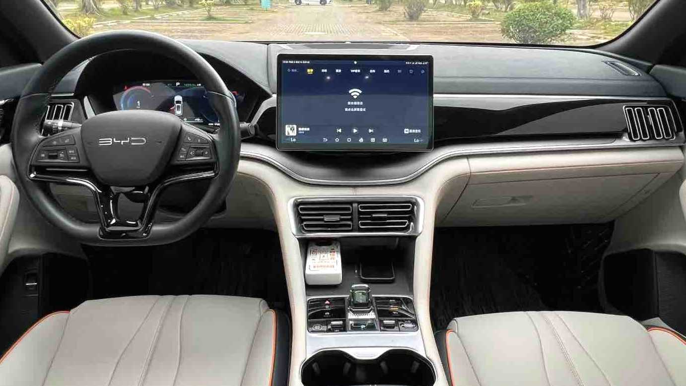 BYD Song Plus 2023 Champion DM-i 110KM Flagship Edition