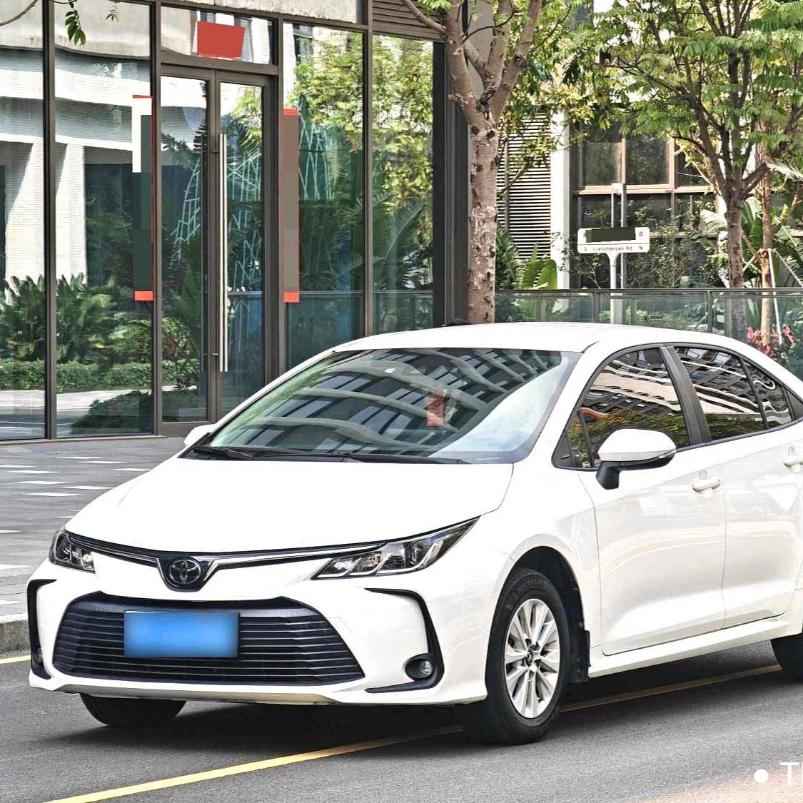 Toyota COROLLA 2023 1.2T Elite Edition Подержанный автомобиль