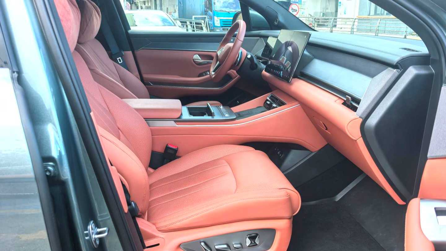 BYD Tang L 2025 DM 175KM Drone Player Edition