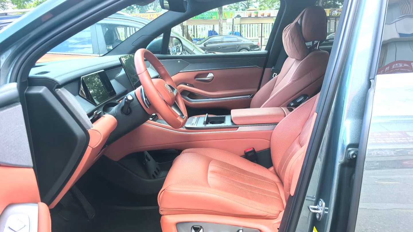 BYD Tang L 2025 DM 175KM Drone Player Edition