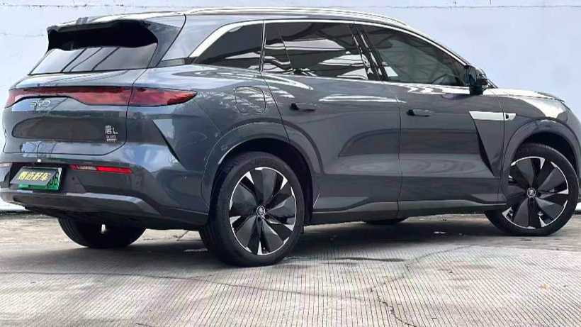 BYD Tang L 2025 EV 600KM four-wheel drive LiDAR flagship model