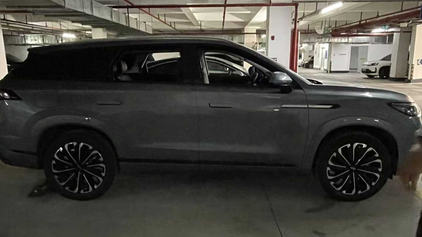 Chery Tiggo 9 2023 2.0T automatic four-wheel drive ultimate version 5-seater