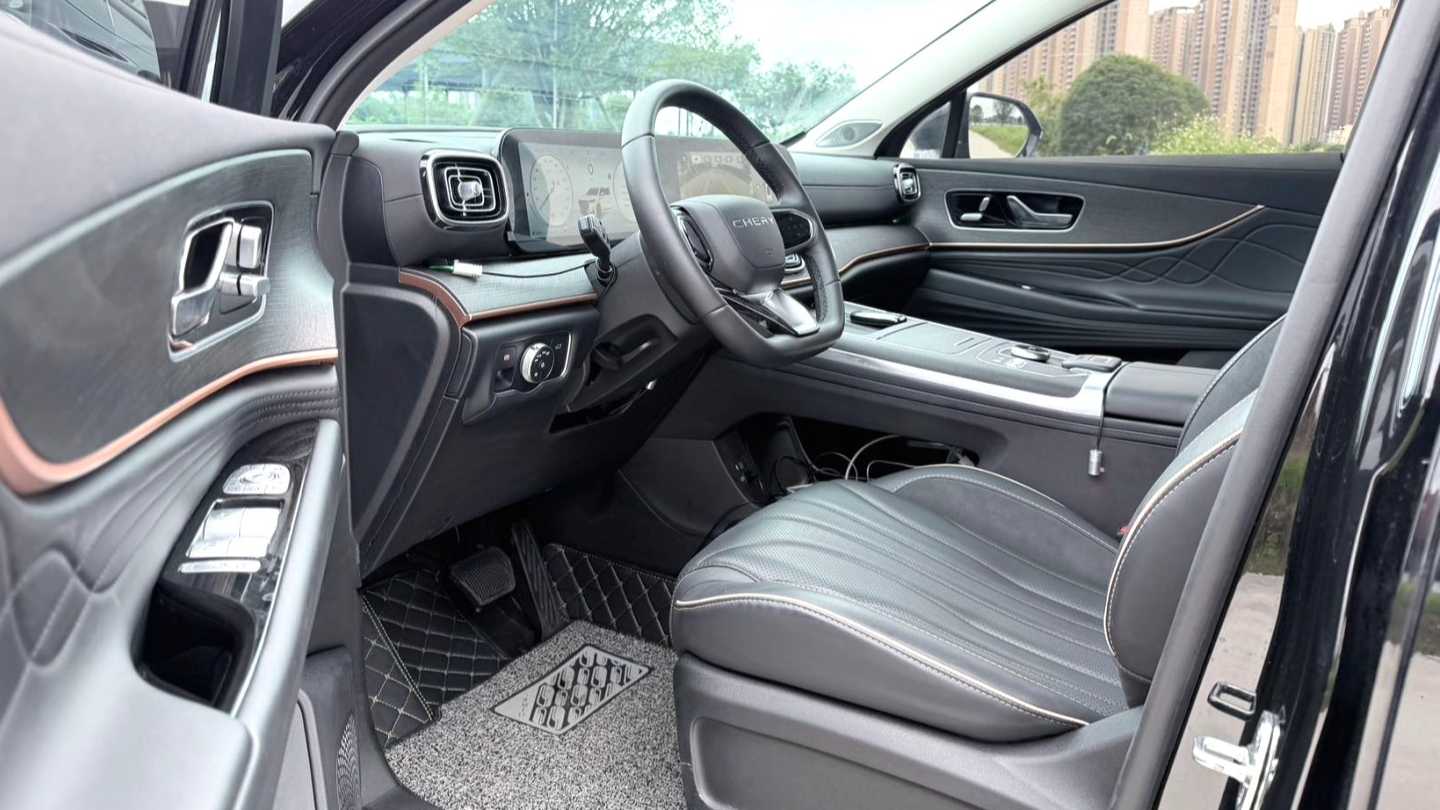 Chery Tiggo 9 2023 2.0T dual clutch two wheel drive leading version 5-seater