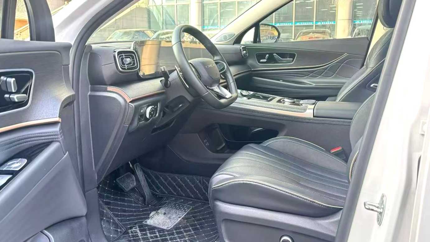 Chery Tiggo 9 2023 2.0T Automatic 2WD Luxury Edition 7-seater