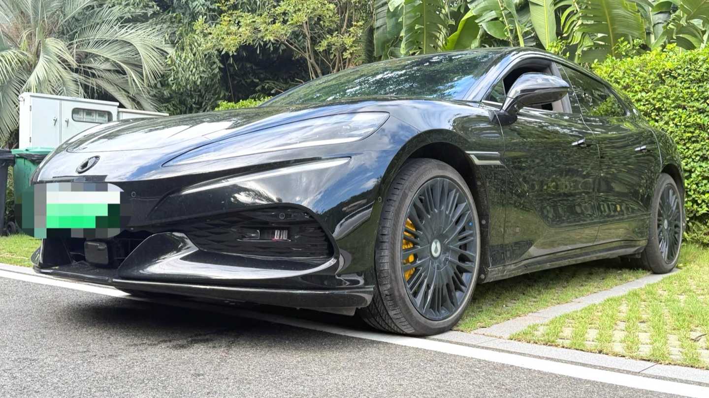DENZA Z9GT 2024 630 4WD Max Edition
