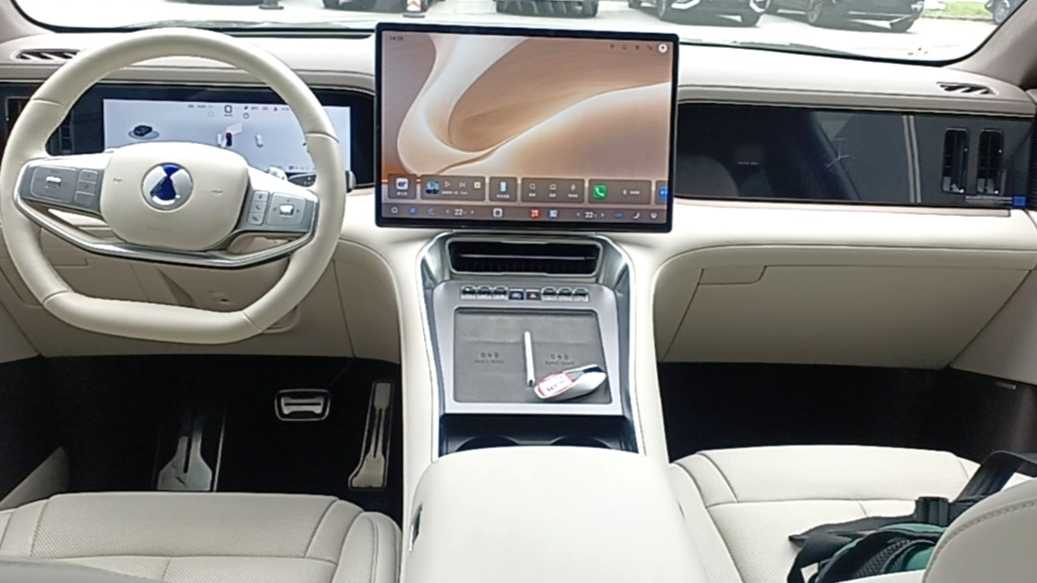 DENZA N8 2023 Four wheel drive ultra hybrid flagship six seater version