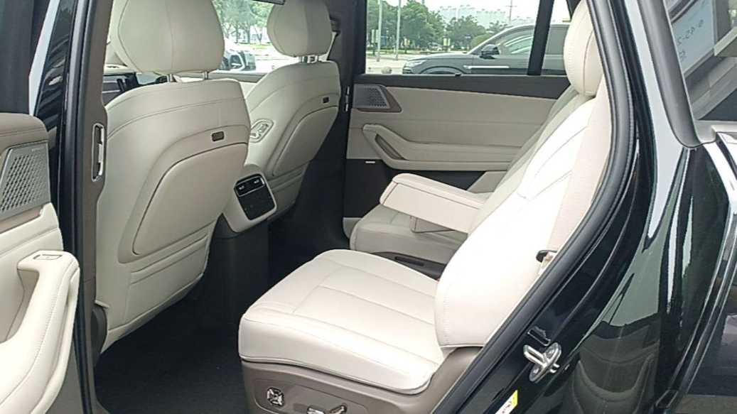 DENZA N8 2023 Four wheel drive ultra hybrid flagship six seater version