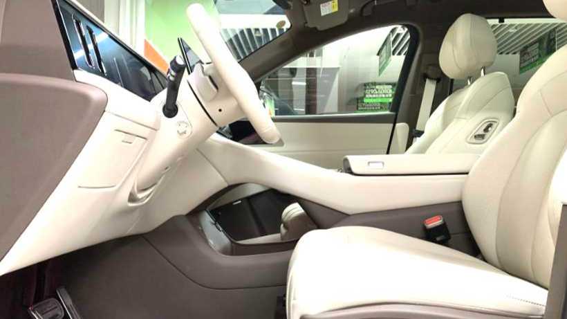 DENZA N8 2023 Four wheel drive ultra hybrid flagship six seater version