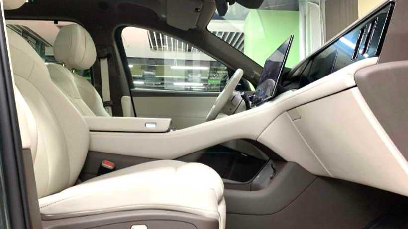 DENZA N8 2023 Four wheel drive ultra hybrid flagship six seater version