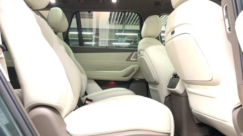 DENZA N8 2023 Four wheel drive ultra hybrid flagship six seater version