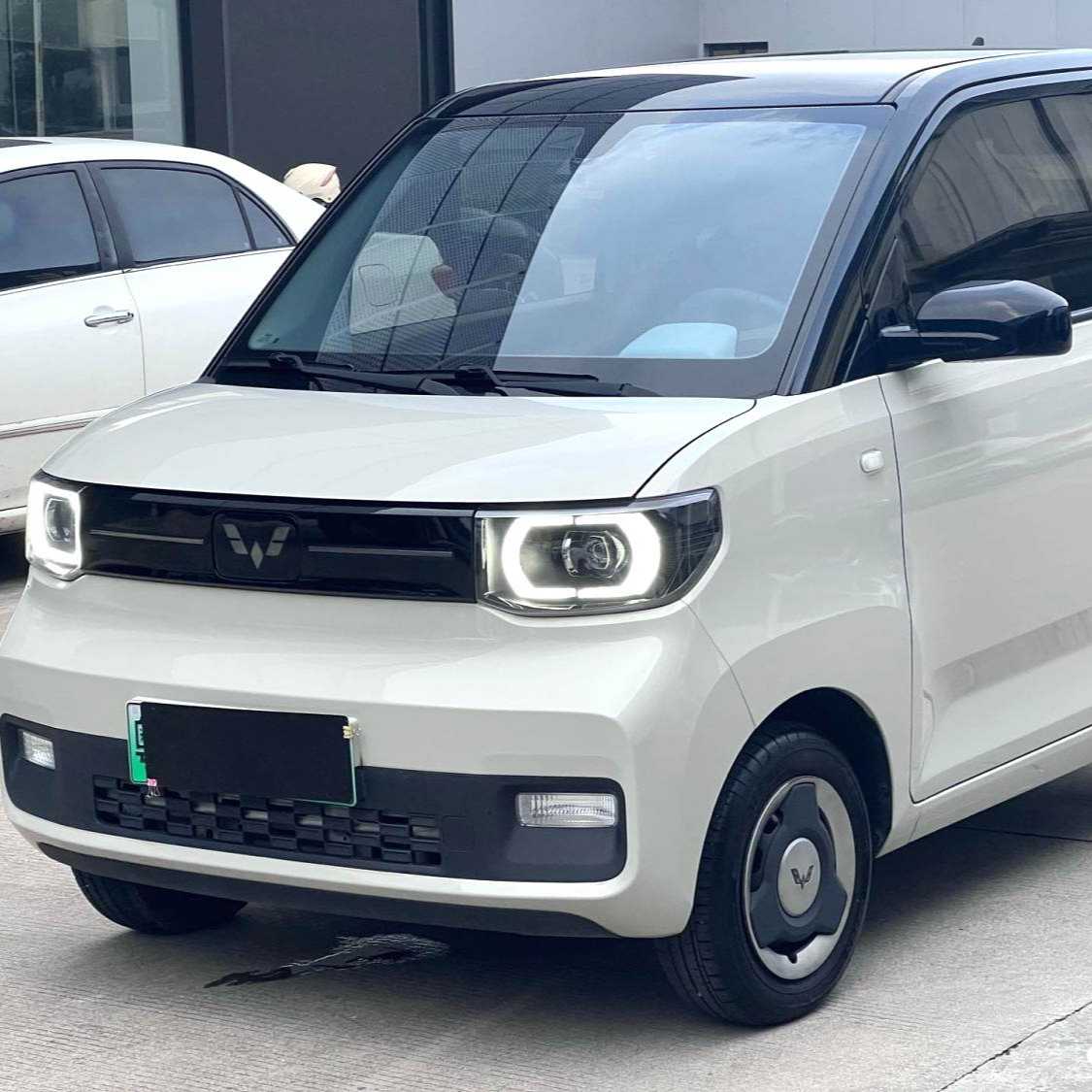 Wuling MINIEV 2021 Macaron Premium Lithium Iron Phosphate Подержанный автомобиль