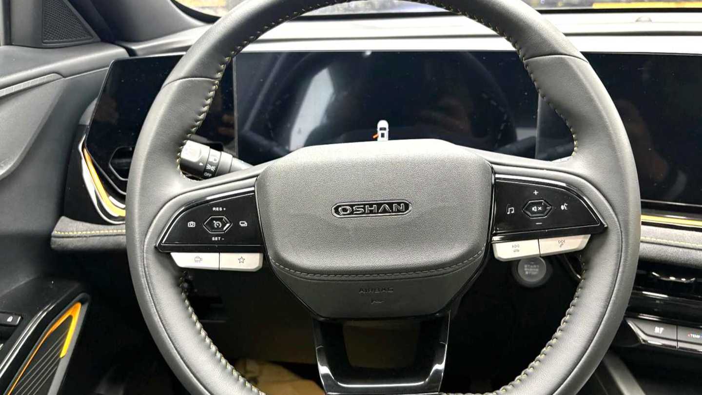 OSHAN X5 PLUS 2023 1.5T DCT Enjoyment Type