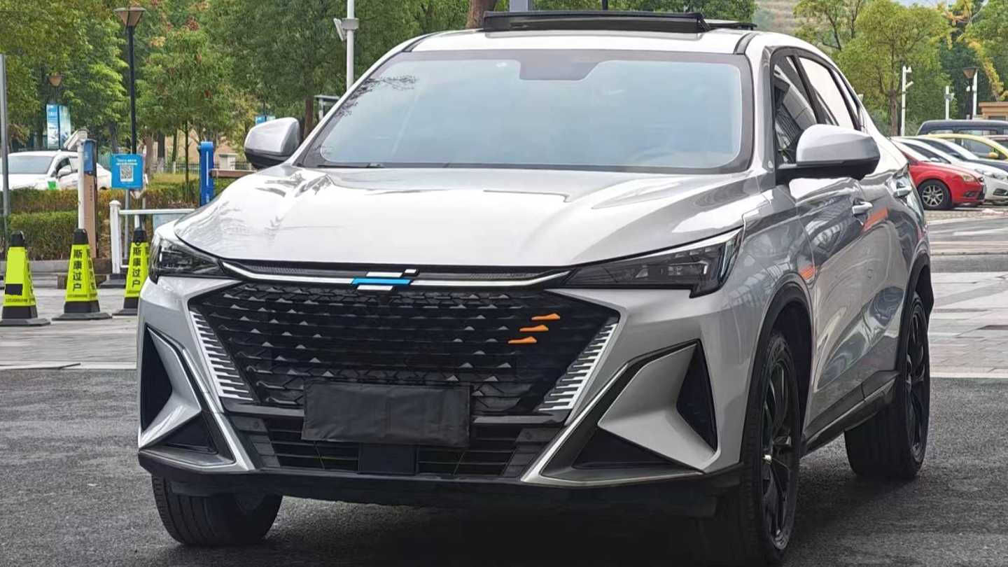 OSHAN X5 PLUS 2023 1.5T DCT Intelligent AI Edition