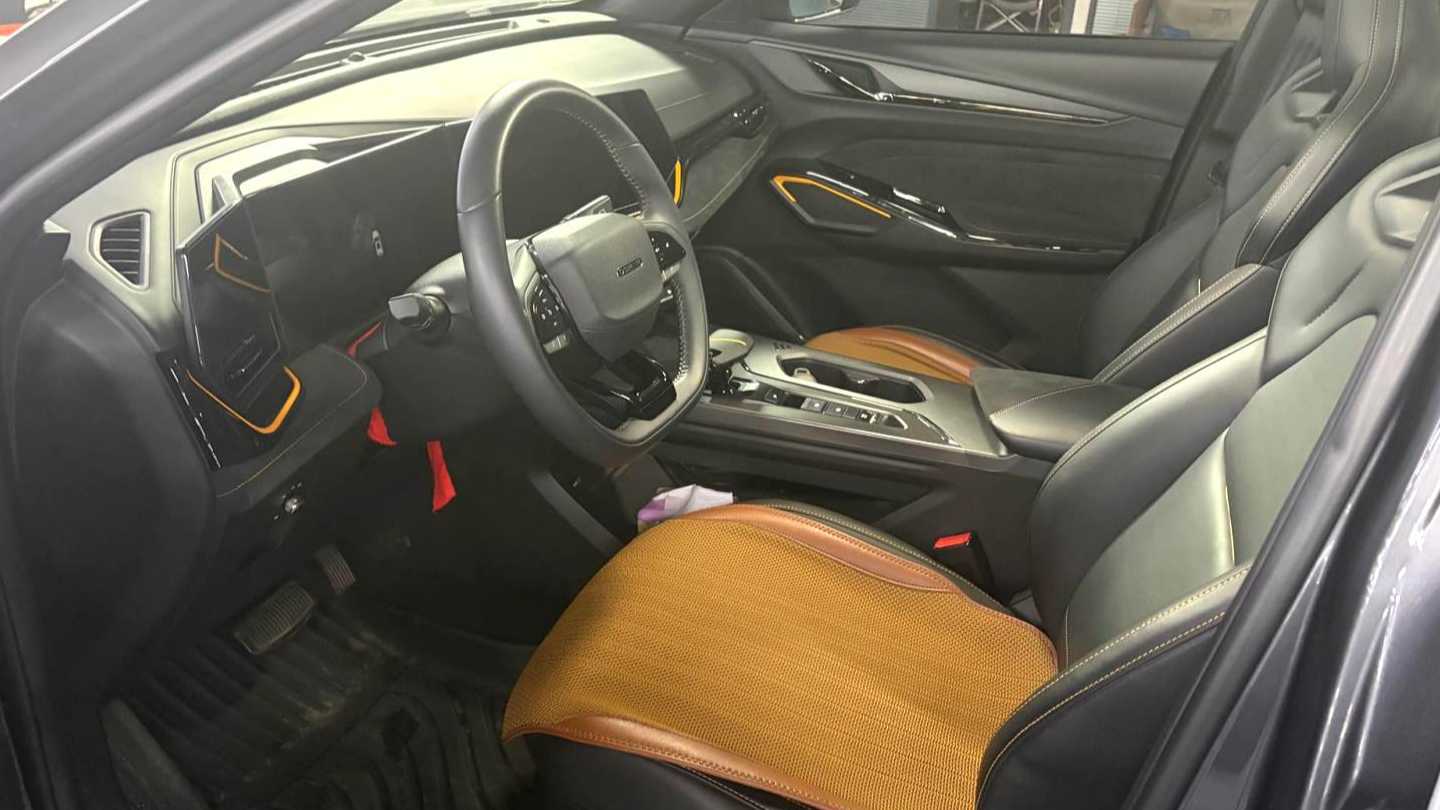 OSHAN X5 PLUS 2023 1.5T DCT Navigation Type