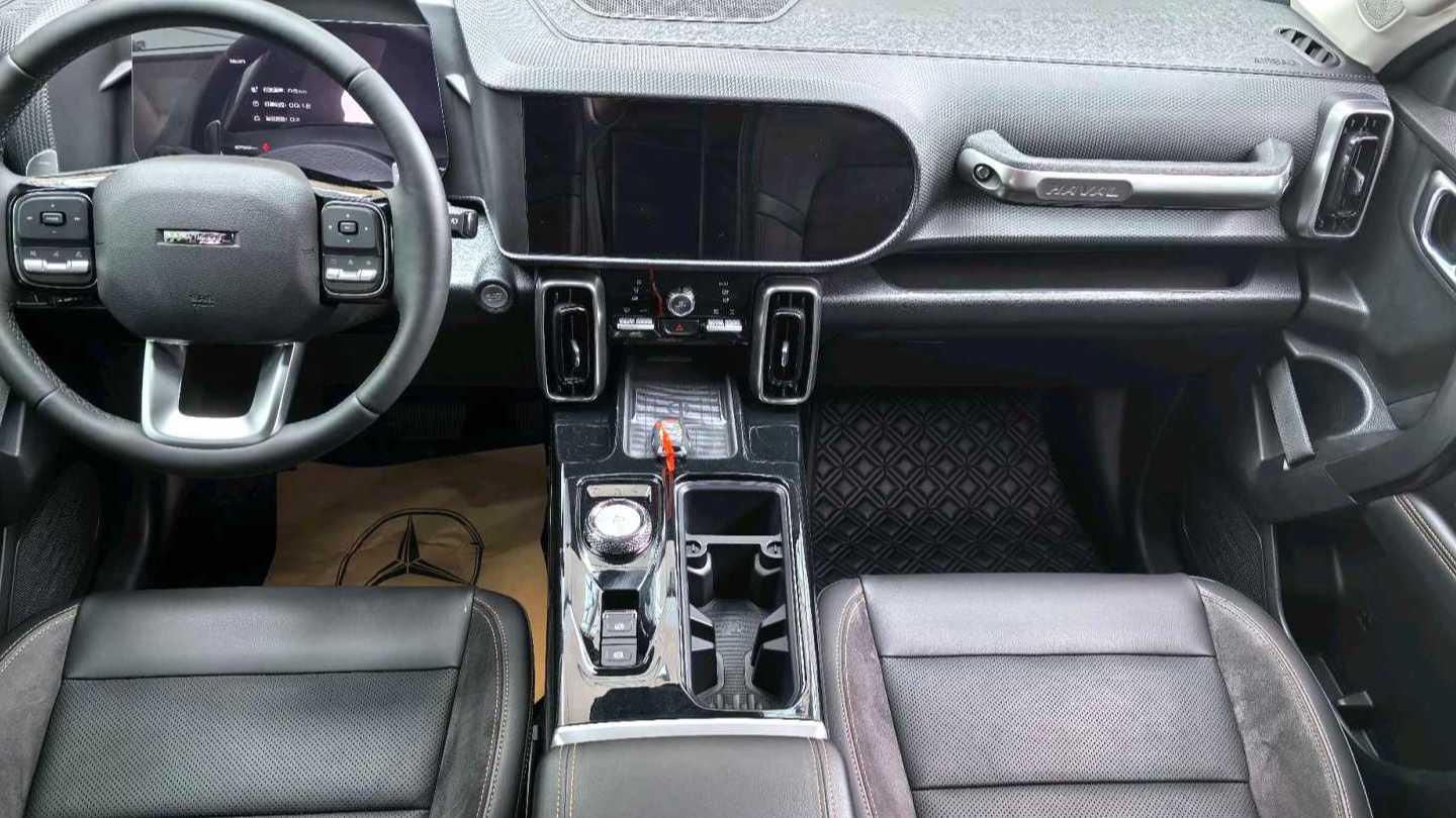 HAVAL DARGO 2022 2.0T DCT four-wheel drive Chinese Rural Dog Hunting Edition