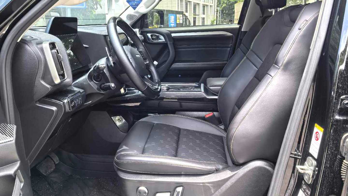 HAVAL DARGO 2022 1.5T DCT two wheel drive hunting version for horse dogs