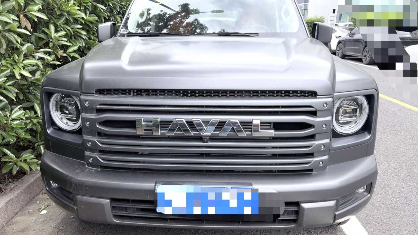 HAVAL H9 2025 2.0T gasoline four-wheel drive Warrior Edition