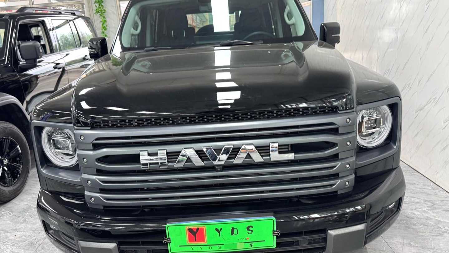 HAVAL H9 2024 2.0T gasoline four-wheel drive exploration version