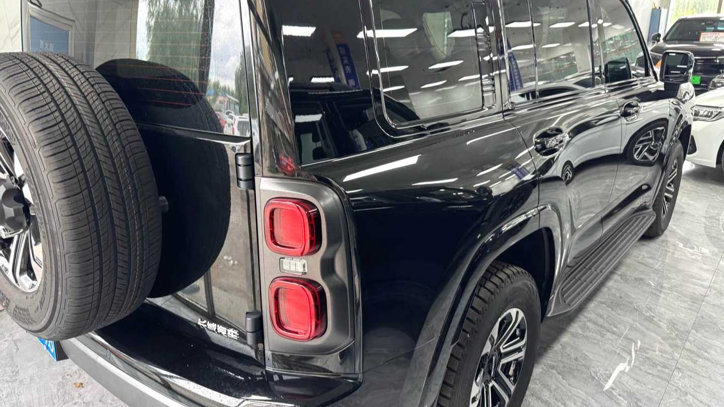 HAVAL H9 2024 2.0T gasoline four-wheel drive exploration version
