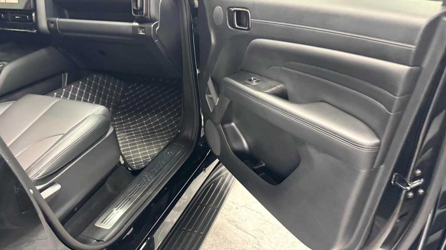 HAVAL H9 2024 2.0T gasoline four-wheel drive exploration version
