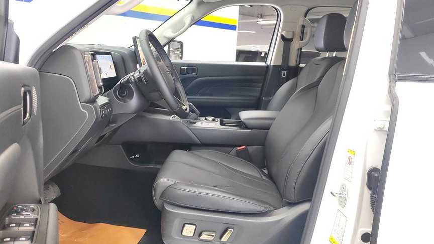 HAVAL H9 2024 2.0T gasoline four-wheel drive expansion version