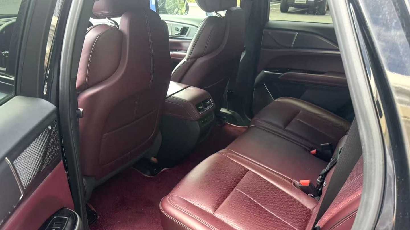 CADILLAC XT5 2025 2.0T Platinum Type