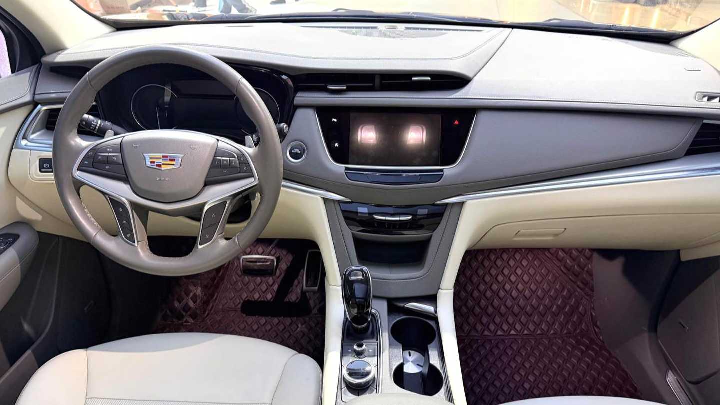 CADILLAC XT5 2024 2.0T four-wheel drive luxury model (Hummingbird version)