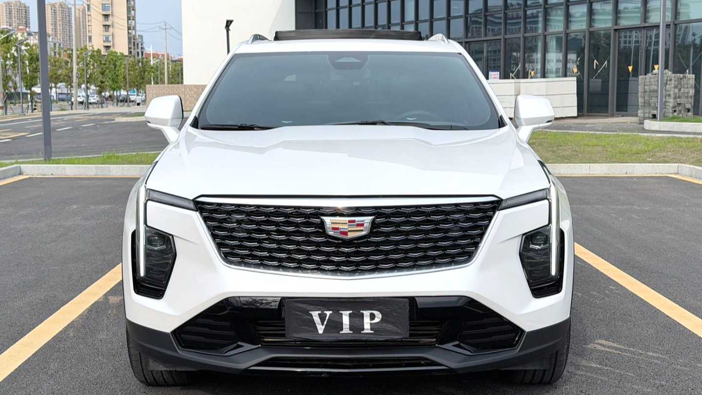 CADILLAC XT4 2024 28T two wheel drive luxury model