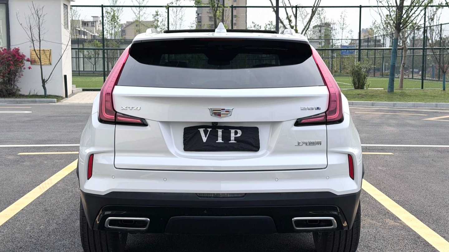 CADILLAC XT4 2024 28T two wheel drive luxury model