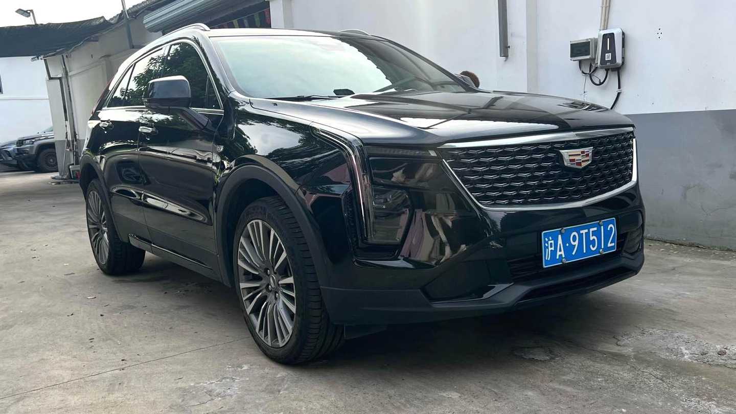 CADILLAC XT4 2024 28T two wheel drive luxury model